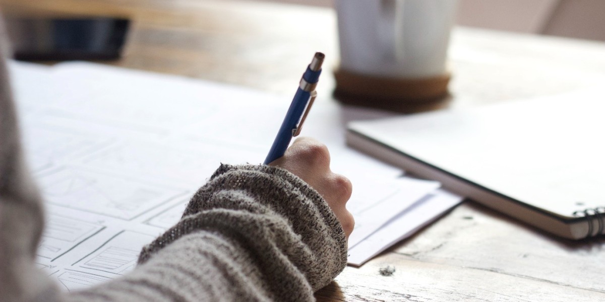 The Pros and Cons of Paying Someone to Write Your Personal Statement
